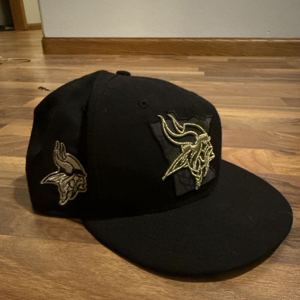 Gold/Black New Era Rare Viking NFL Fitted Cap Minnesota Size 7 3/8